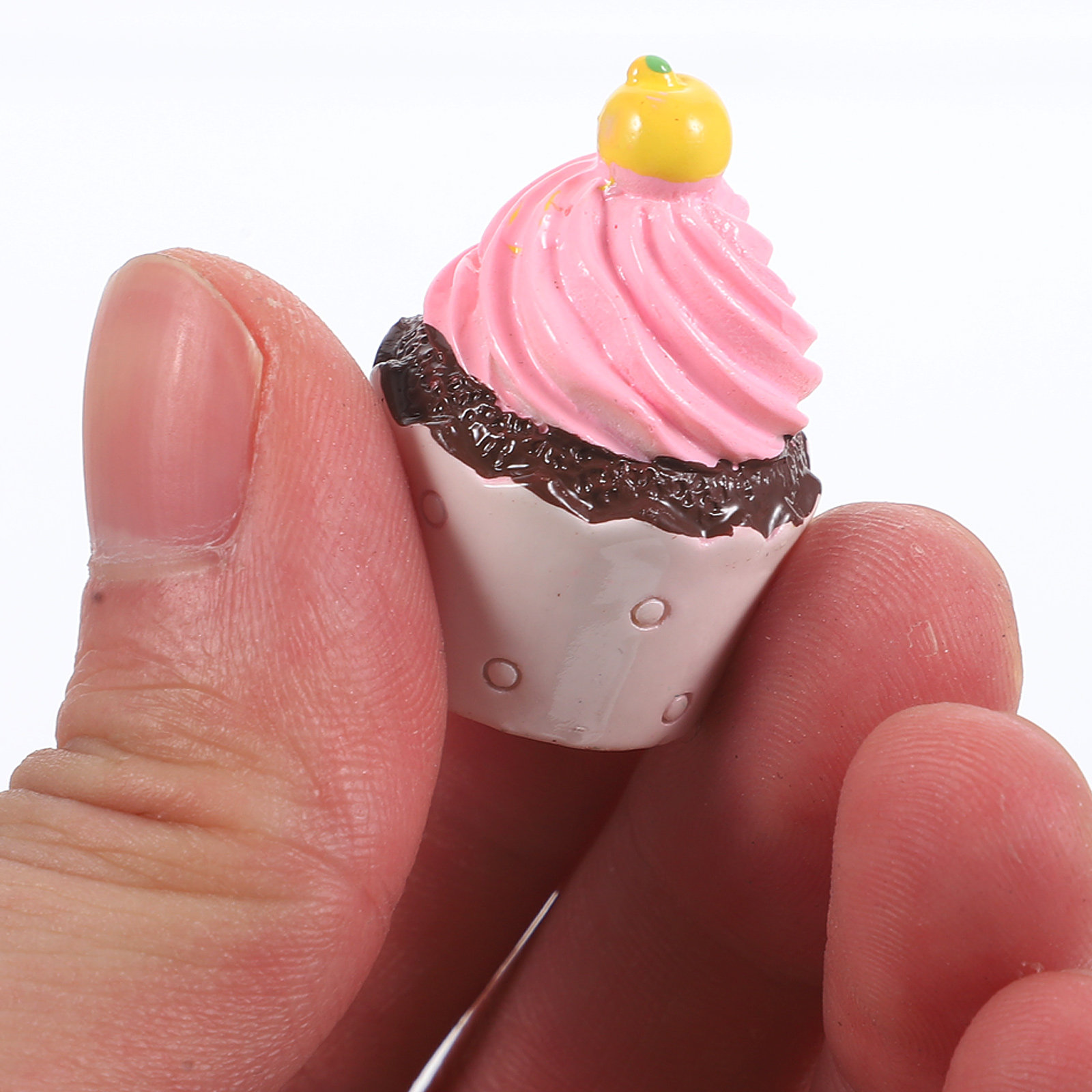 Crafting Resin - 8Pcs Resin Mini Cupcake Keychain Charms