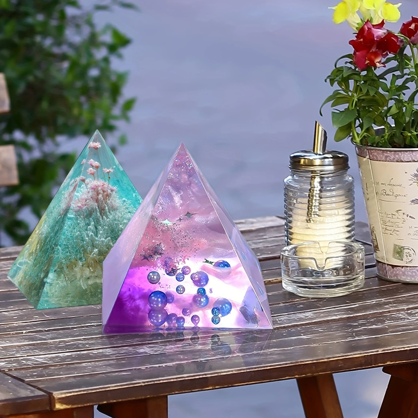 5pc - Pyramid Resin Molds of V - Resin Jewelry Kit のレビューと価格