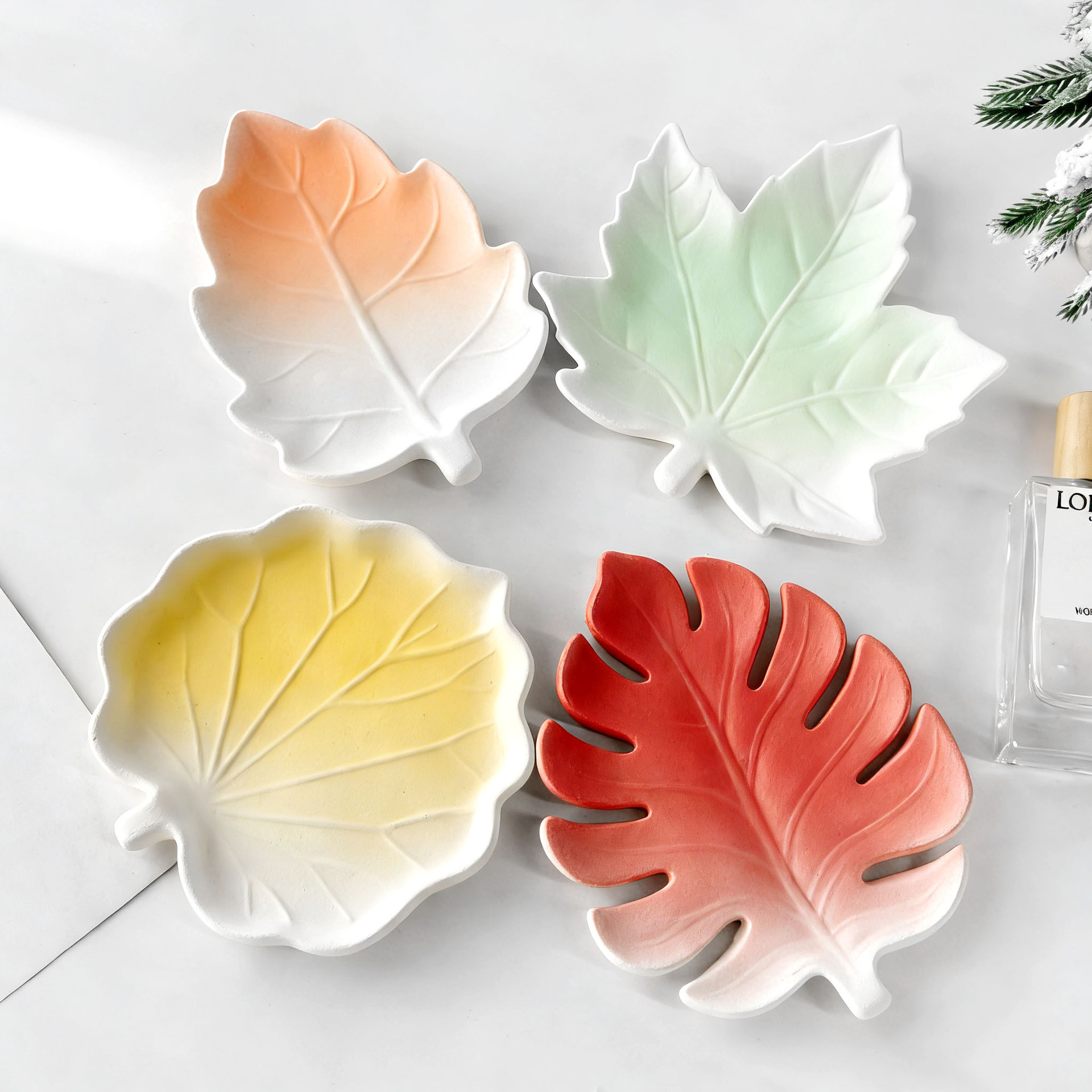 DIY Gypsum Form Leaf Coaster S - Serving Tray Mold のレビューと価格
