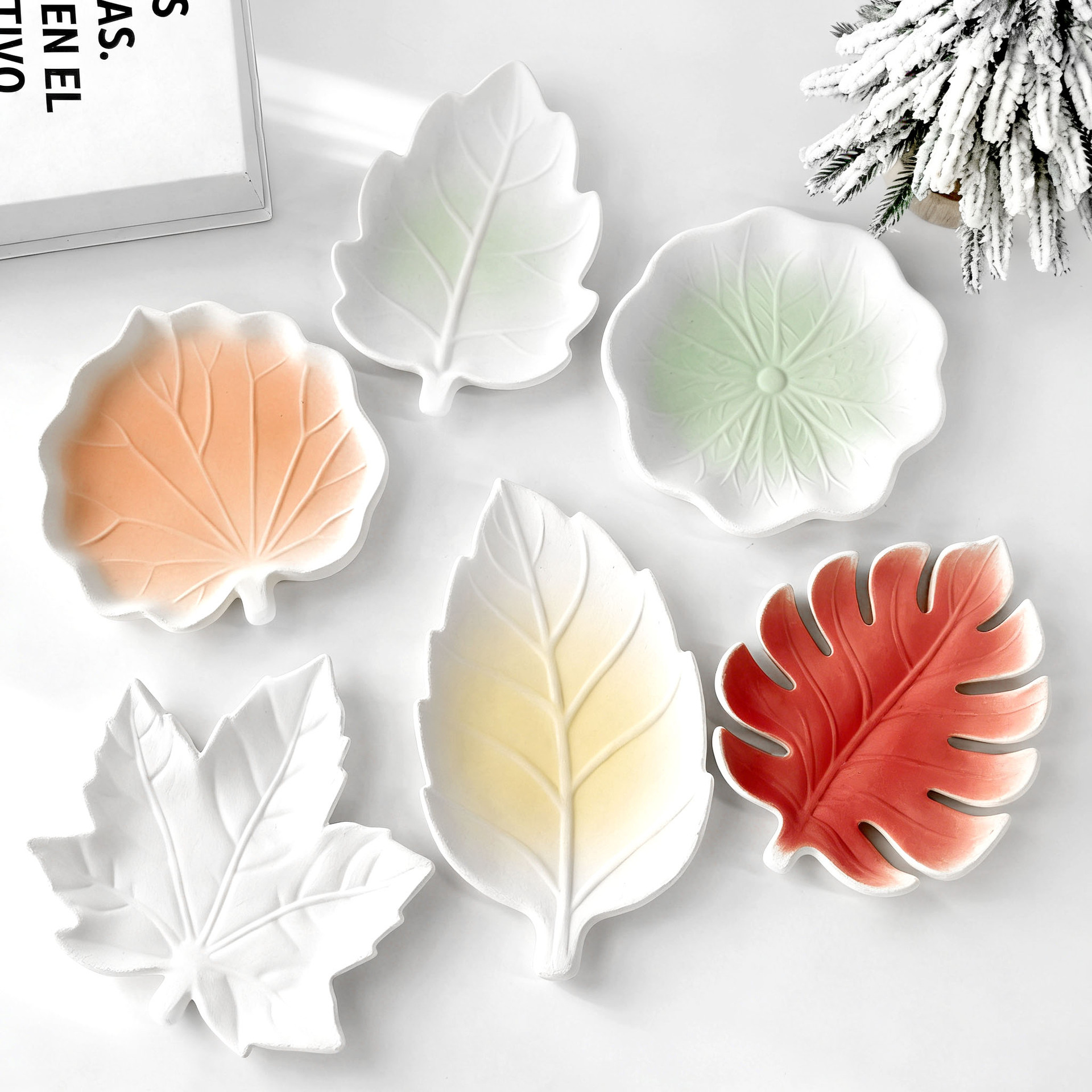 DIY Gypsum Form Leaf Coaster S - Serving Tray Mold のレビューと価格